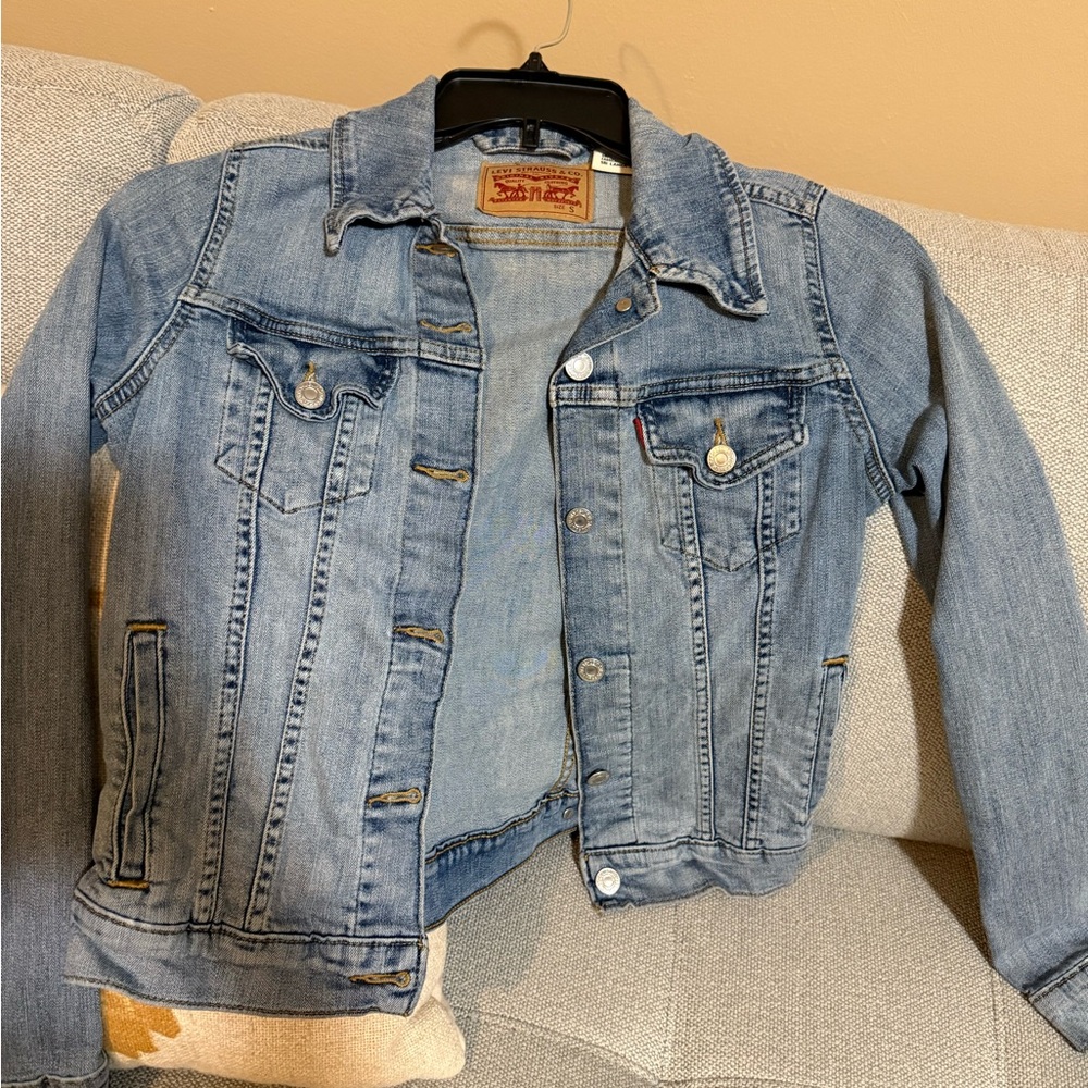 Levi's Blue Jean Jacket Classic Light Wash